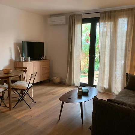 Petite Maison Cocooning A Les Mimosas